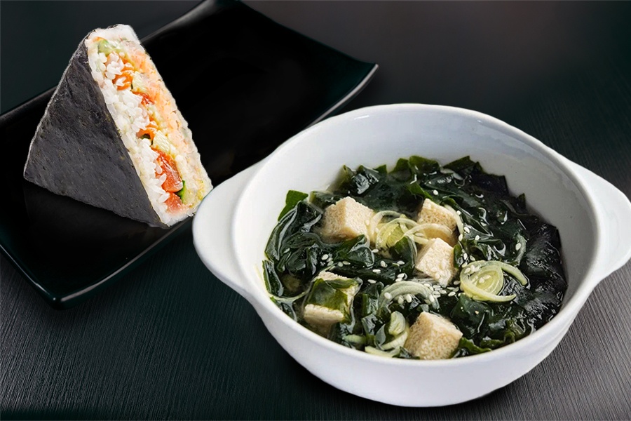 �������